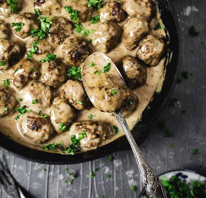 Köttbullar traditionnels : la recette de boulettes de viande suédoises meilleure que chez IKEA