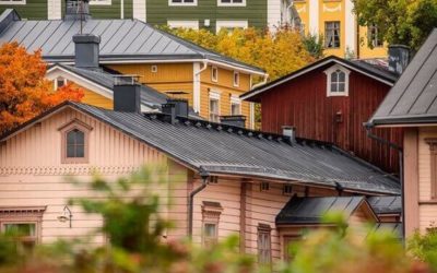 Les maisons scandinaves traditionnelles : pourquoi sont-elles en bois, rouges ou de différentes couleurs ?