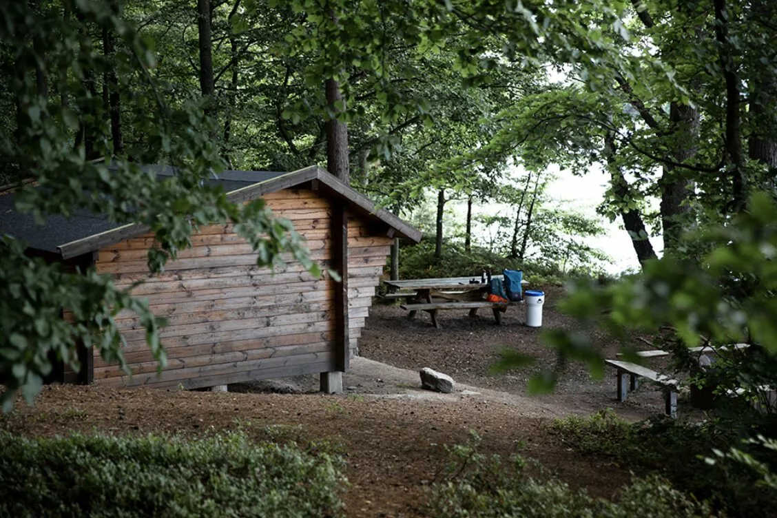 Canoe-trip-shelter-sweden